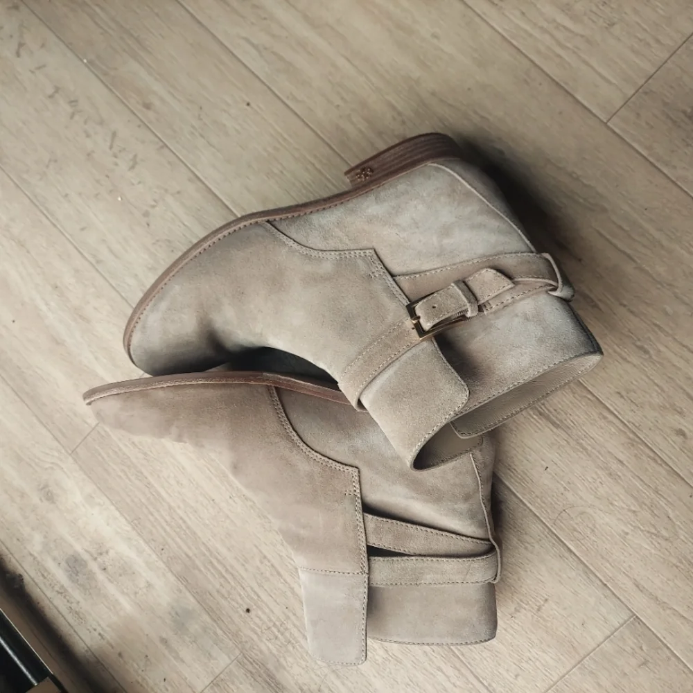 10m Tory Burch Brooke Ankle Bootie Beige Suede Moto Boots Womens‎